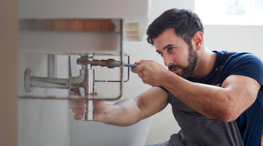 Professional water heater installation services in Como, MS
